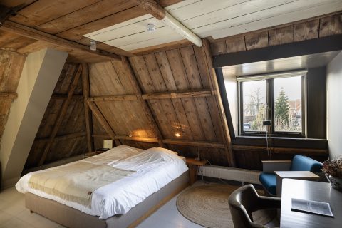 kamer Muoike Aukje